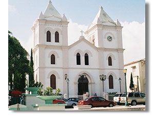 arecibo-iglesia