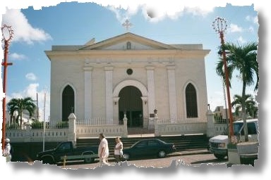 manati iglesia