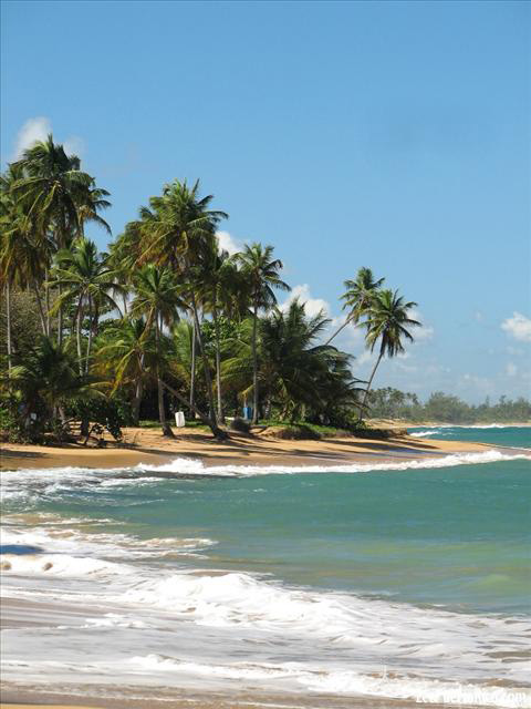 Vacía Talega Beach - Loíza, Puerto Rico | BoricuaOnline.com